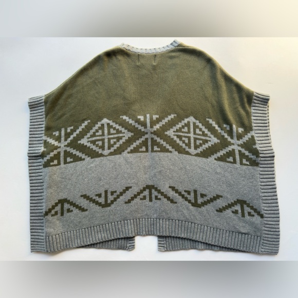 Banana Republic Heritage Poncho Sweater Knit Buckle Heavy Poncho Women's XS/S - Picture 8 of 9